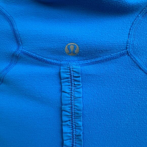 Lululemon Jacket Back Ruffles Blue Half Zip Pullover Size 8 Athletic Thumbholes - Picture 7 of 9